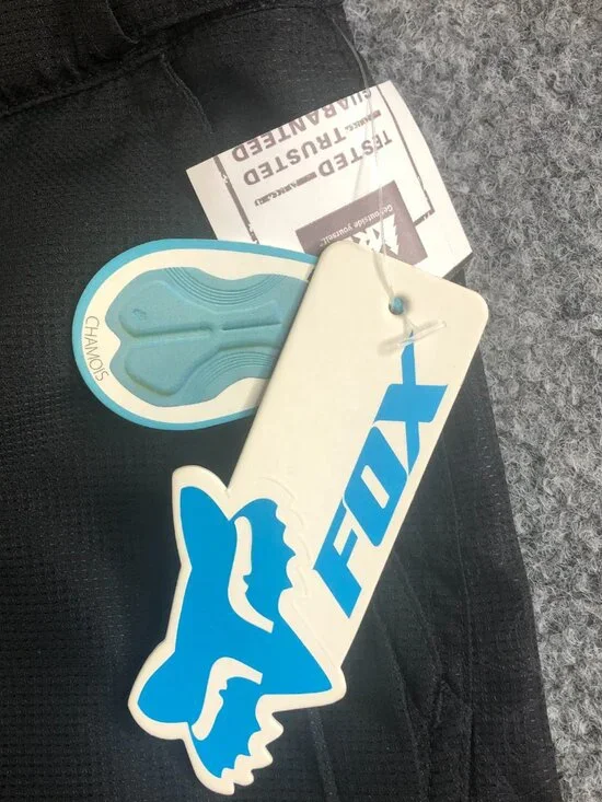 Fox Racing Sierra Shorts Womens Large Black Padded Mountain Bike Biking Cycling - Picture 3 of 13